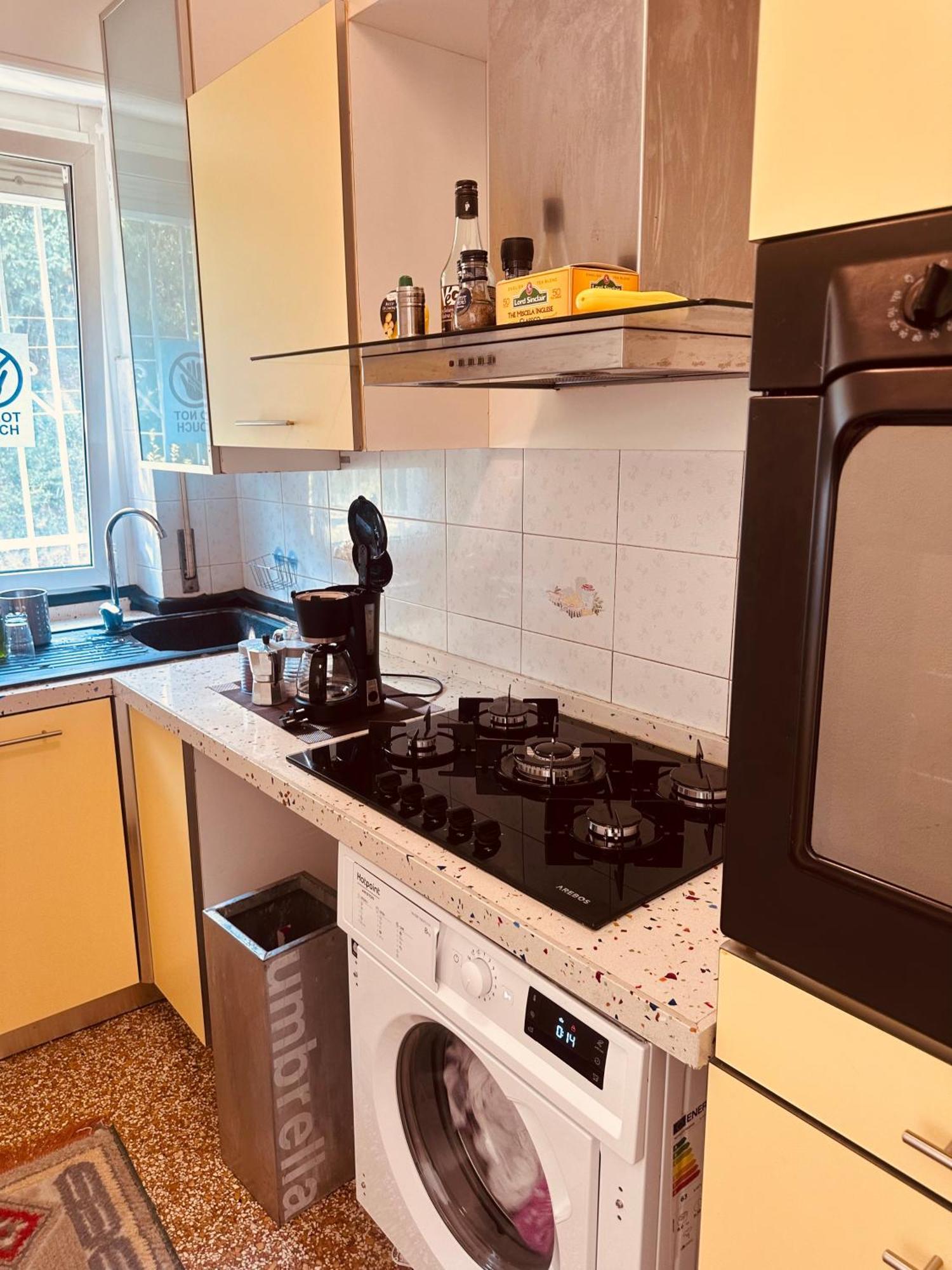 Entire 3 Bed Rooms Apartment,Centrum เจนัว ภายนอก รูปภาพ